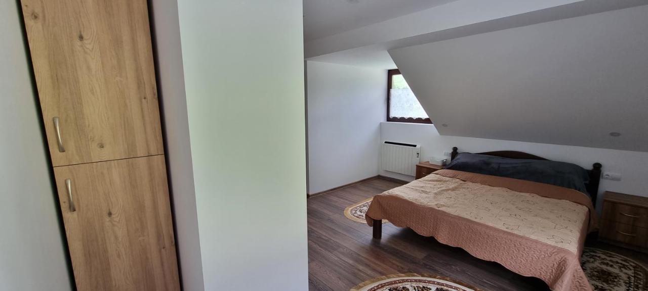 Karacsony Guest House Lunca de Sus Exterior foto